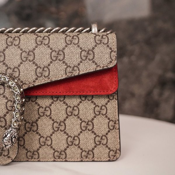 구찌 디오니서스 스몰 GG 직사각형 핸드백 [매장가 360만원대]