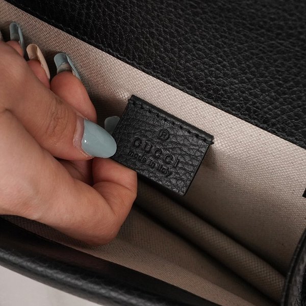 구찌 디오니서스 GG 수프림 캔버스 미니 숄더백 [매장가 330만원대]