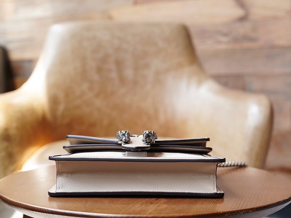 구찌 디오니서스 GG 수프림 캔버스 미니 숄더백 [매장가 330만원대]