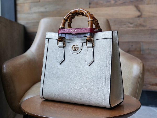 구찌 다이애나 스몰 토트백 [매장가 610만원대]