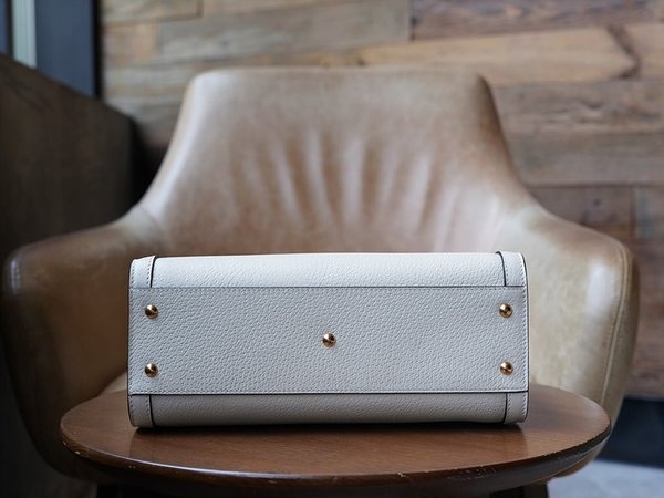 구찌 다이애나 스몰 토트백 [매장가 610만원대]