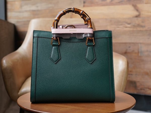 구찌 다이애나 스몰 토트백 [매장가 610만원대]