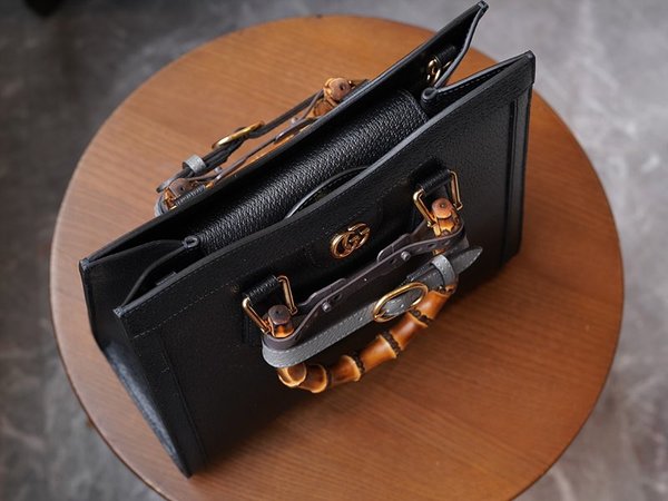 구찌 다이애나 스몰 토트백 [매장가 610만원대]