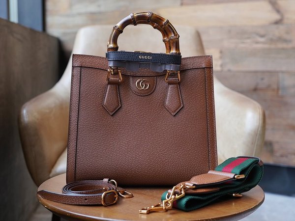 구찌 다이애나 스몰 토트백 [매장가 610만원대]