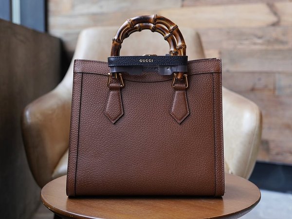 구찌 다이애나 스몰 토트백 [매장가 610만원대]