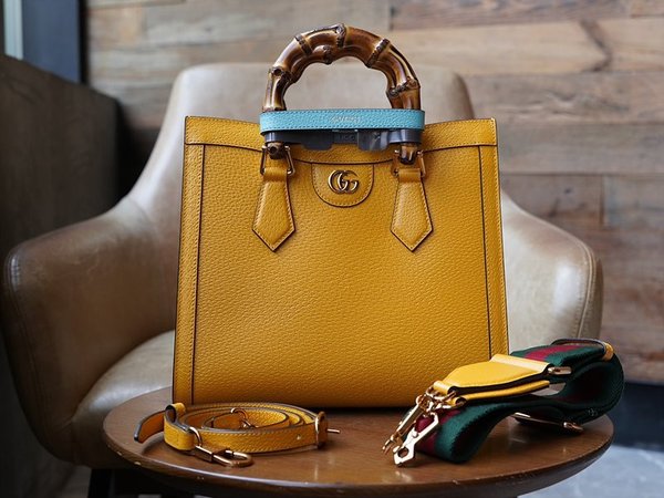 구찌 다이애나 스몰 토트백 [매장가 610만원대]