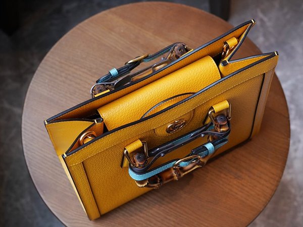 구찌 다이애나 스몰 토트백 [매장가 610만원대]