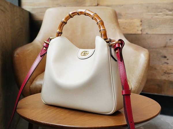 구찌 다이애나 스몰 숄더백 [매장가 320만원대]