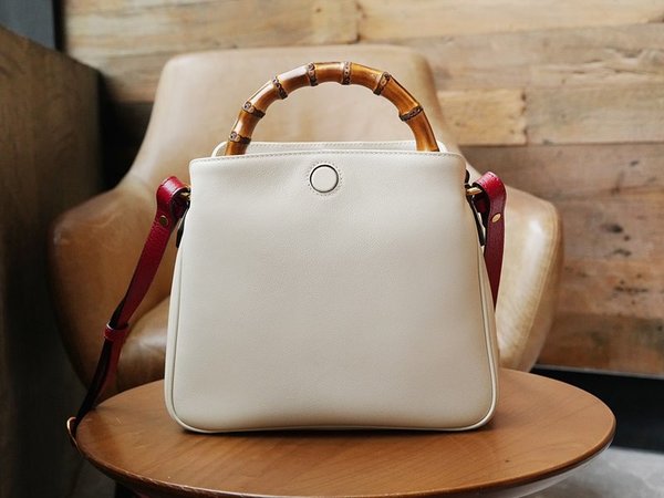 구찌 다이애나 스몰 숄더백 [매장가 320만원대]