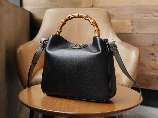 구찌 다이애나 스몰 숄더백 [매장가 320만원대]