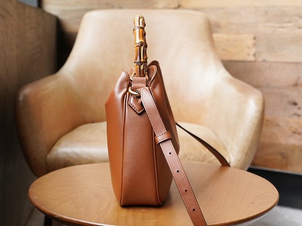 구찌 다이애나 스몰 숄더백 [매장가 320만원대]