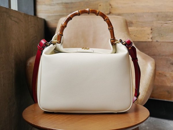 구찌 다이애나 미디엄 숄더백 [매장가 390만원대]