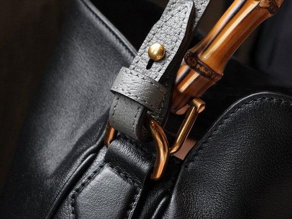 구찌 다이애나 미디엄 숄더백 [매장가 390만원대]