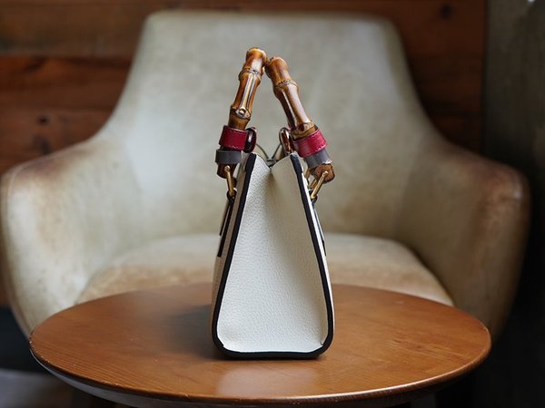 구찌 다이애나 미니 토트백 [매장가 450만원대]