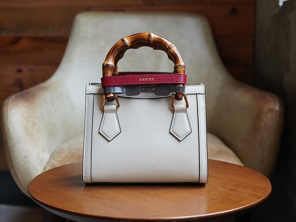 구찌 다이애나 미니 토트백 [매장가 450만원대]