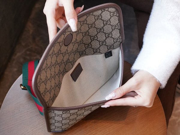 구찌 네오 빈티지 GG 수프림 벨트백 [매장가 170만원대]