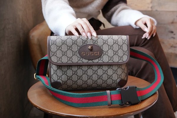 구찌 네오 빈티지 GG 수프림 벨트백 [매장가 170만원대]
