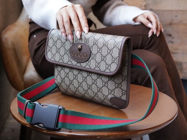 구찌 네오 빈티지 GG 수프림 벨트백 [매장가 170만원대]