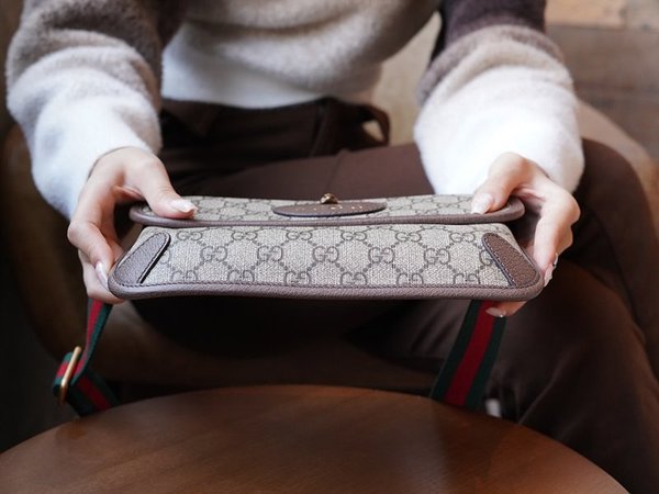 구찌 네오 빈티지 GG 수프림 벨트백 [매장가 170만원대]