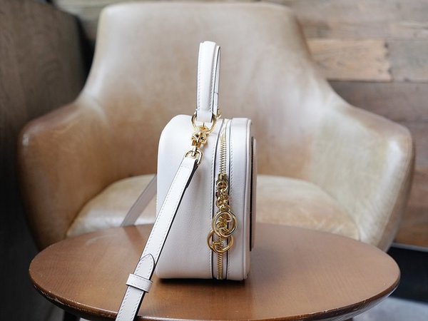 구찌 블론디 탑 핸들백 [매장가 310만원대]