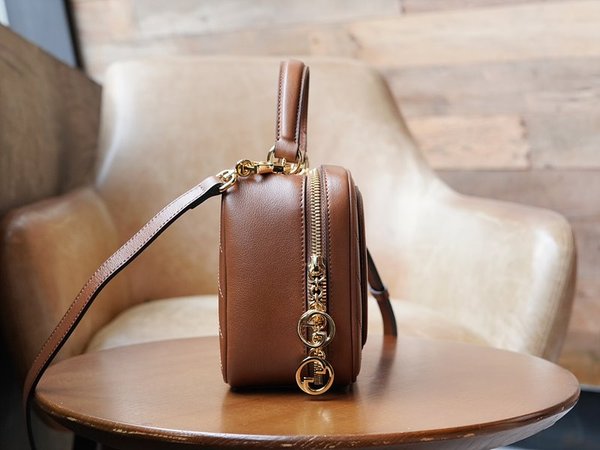 구찌 블론디 탑 핸들백 [매장가 310만원대]