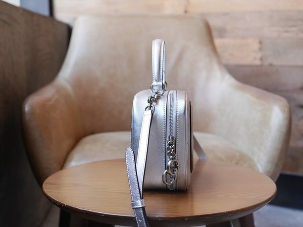 구찌 블론디 탑 핸들백 [매장가 310만원대]