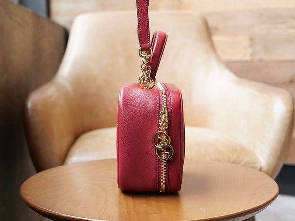 구찌 블론디 탑 핸들백 [매장가 310만원대]