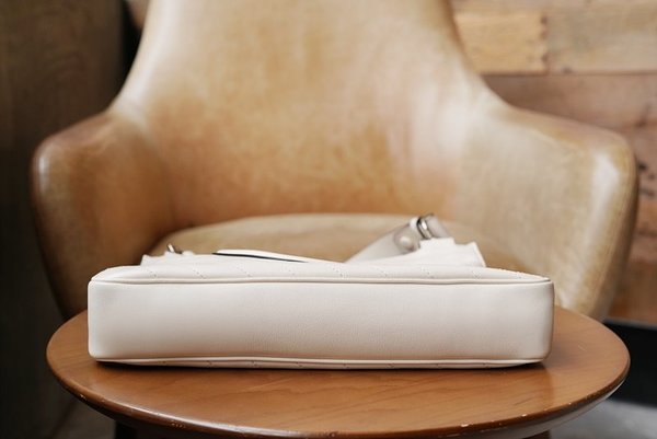 구찌 블론디 스몰 토트백 [매장가 480만원대]