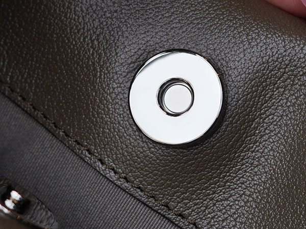 구찌 블론디 스몰 토트백 [매장가 480만원대]