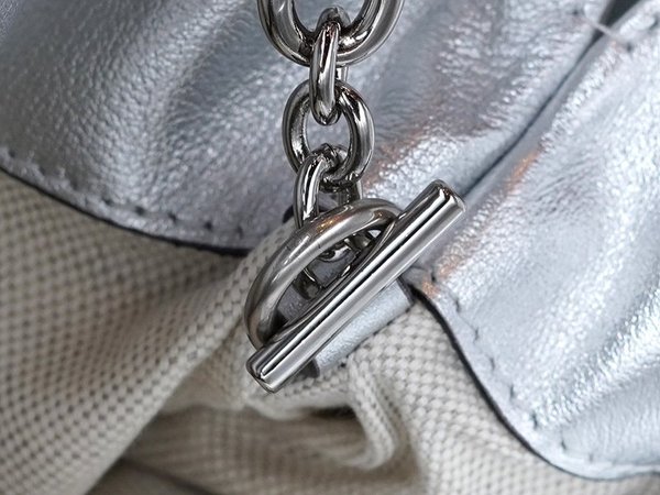 구찌 블론디 스몰 토트백 [매장가 480만원대]