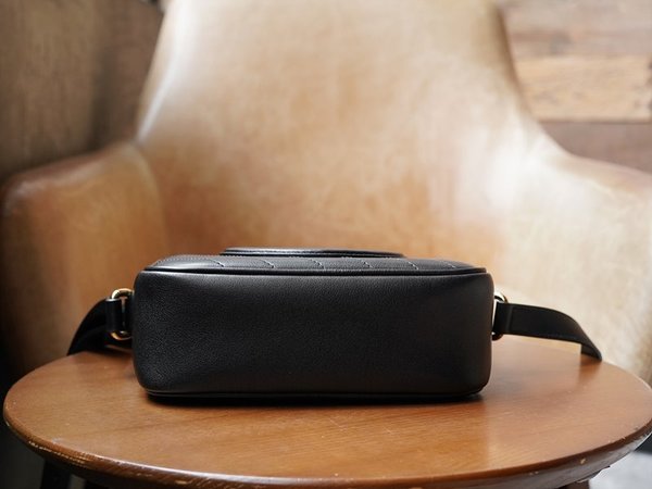 구찌 블론디 스몰 숄더백 [매장가 232만원대]