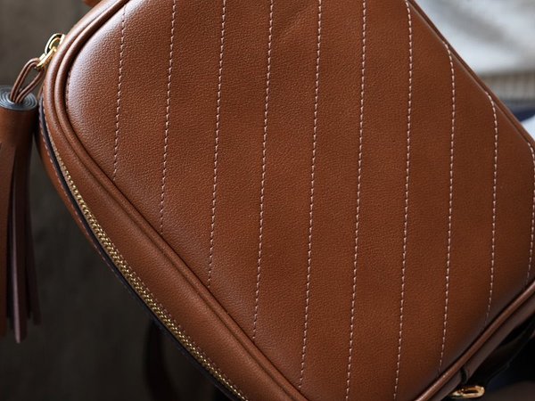 구찌 블론디 스몰 숄더백 [매장가 232만원대]