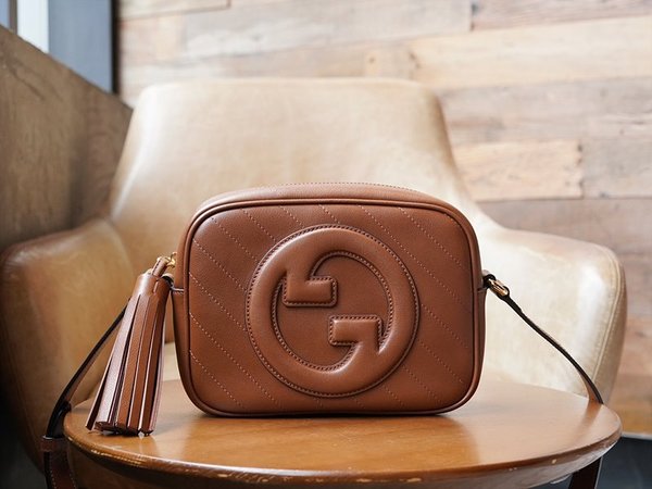 구찌 블론디 스몰 숄더백 [매장가 232만원대]