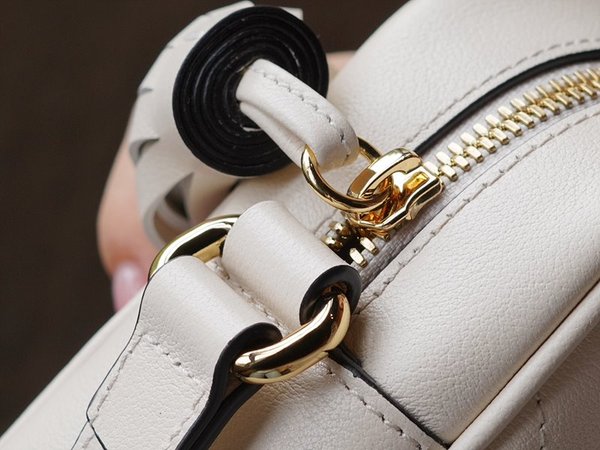 구찌 블론디 스몰 숄더백 [매장가 232만원대]