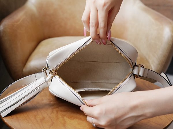 구찌 블론디 스몰 숄더백 [매장가 232만원대]