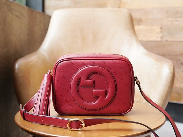 구찌 블론디 스몰 숄더백 [매장가 232만원대]