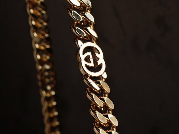 구찌 블론디 숄더백 [매장가 420만원대]