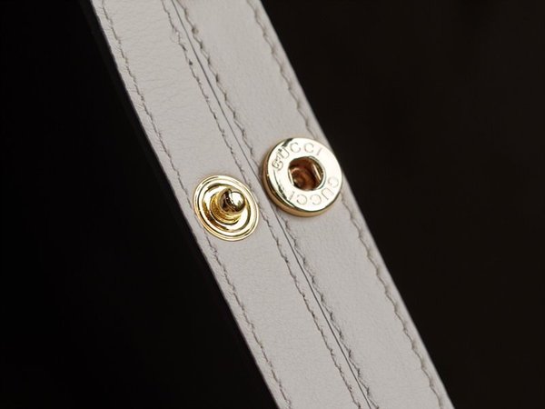 구찌 블론디 숄더백 [매장가 420만원대]