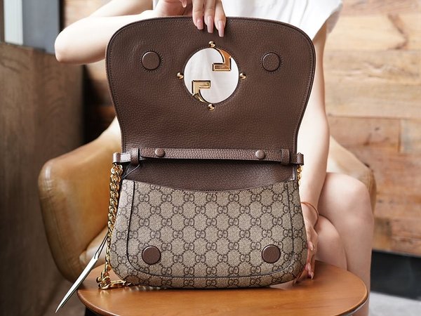 구찌 블론디 숄더백 [매장가 420만원대]