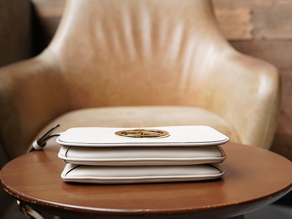 구찌 블론디 미니백 [매장가 360만원대]