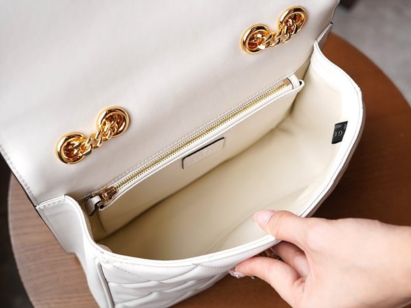 구찌 데코 스몰 숄더백 [매장가 440만원대]