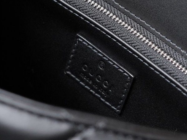 구찌 데코 스몰 숄더백 [매장가 440만원대]