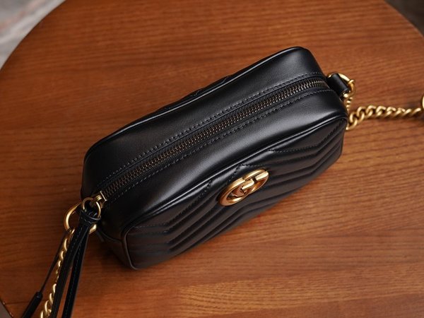 구찌 GG 마몽 스몰 마틀라세 숄더백 [매장가 243만원대]