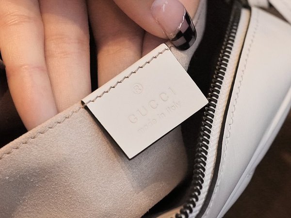 구찌 GG 마몽 스몰 마틀라세 숄더백 [매장가 243만원대]