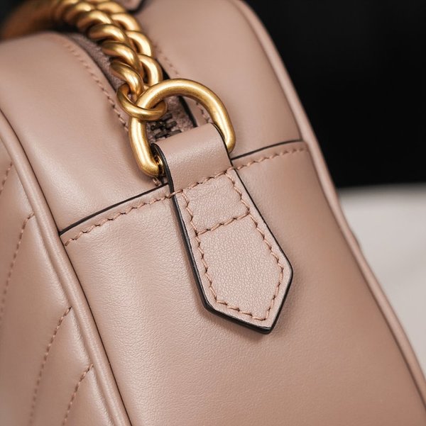 구찌 GG 마몽 스몰 마틀라세 숄더백 [매장가 243만원대]