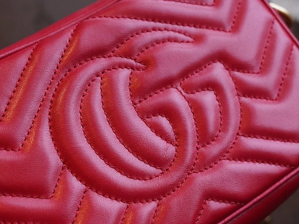 구찌 GG 마몽 스몰 마틀라세 숄더백 [매장가 243만원대]