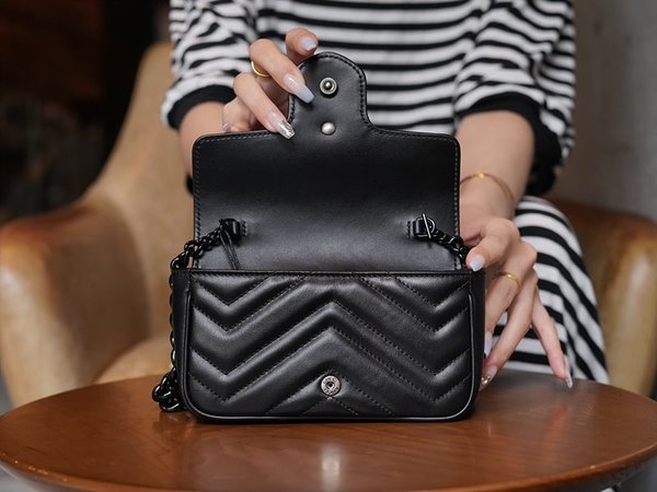 구찌 GG 마몽 벨트백 [매장가 233만원대]