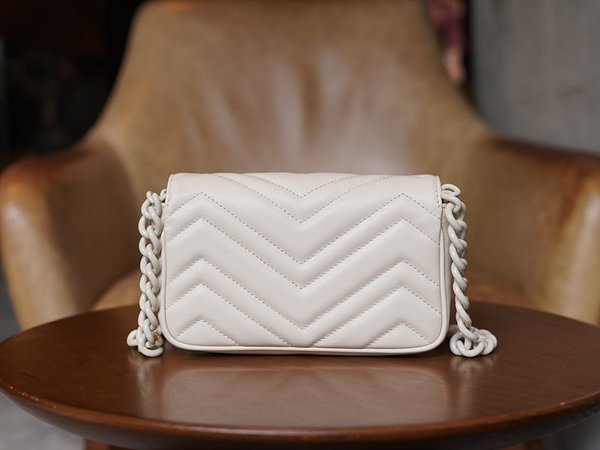 구찌 GG 마몽 벨트백 [매장가 233만원대]