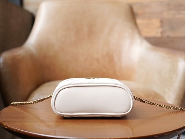 구찌 GG 마몽 미니 탑 핸들백 [매장가 168만원대]