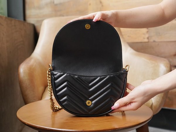 구찌 GG 마몽 마틀라세 체인 미니백 [매장가 248만원대]